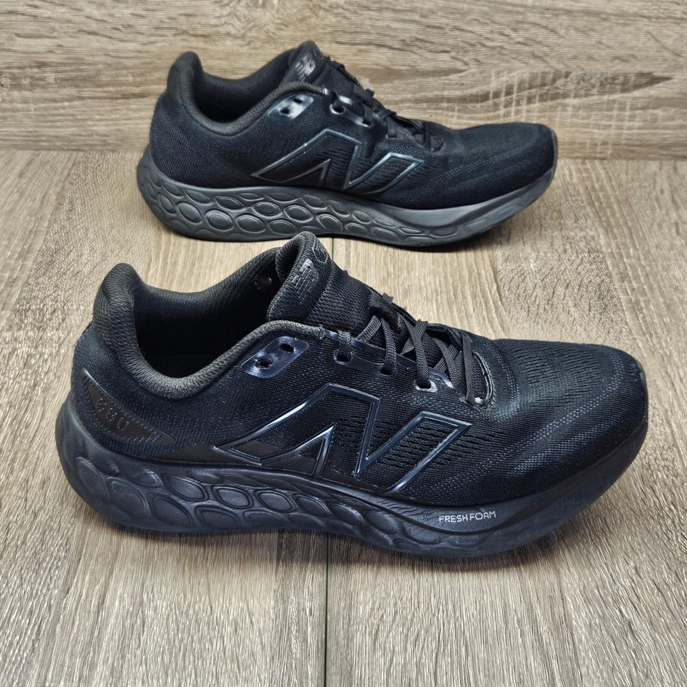 New Balance Fresh Foam 680v8 Mens 9 Womens 10.5 Black Running Shoes M680CK8